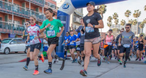 Runners at the 2018 San Diego Triathlon Challenge
