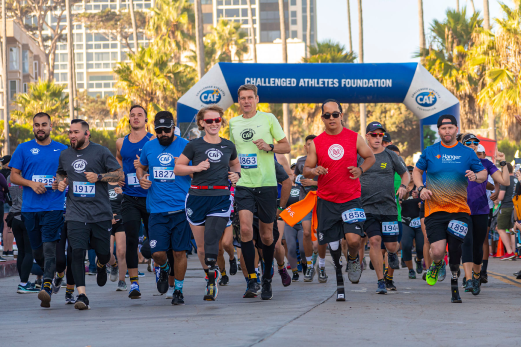 Runners at starting line of 2019 San Diego Triathlon Challenge