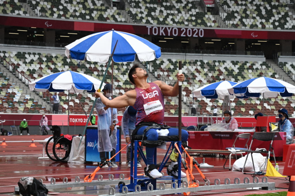 Justin Phongsavanh throwing javelin at 2020 Tokyo games