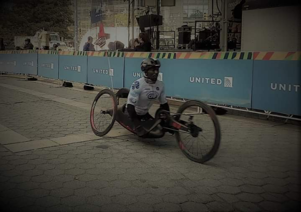 Roderick Sewell at 2021 NYC Marthon in CAF kit